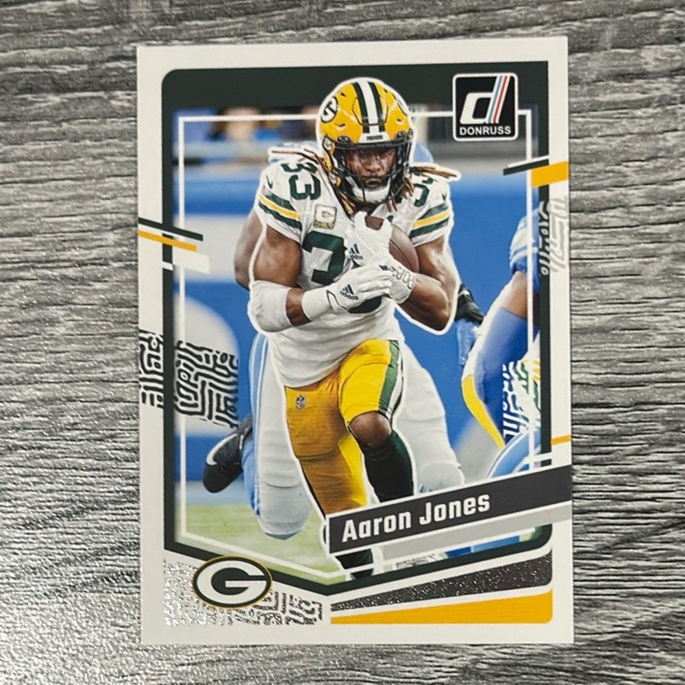 NFL | Donruss #105: Green Bay Packers: Aaron Jones (2023) - Football Card